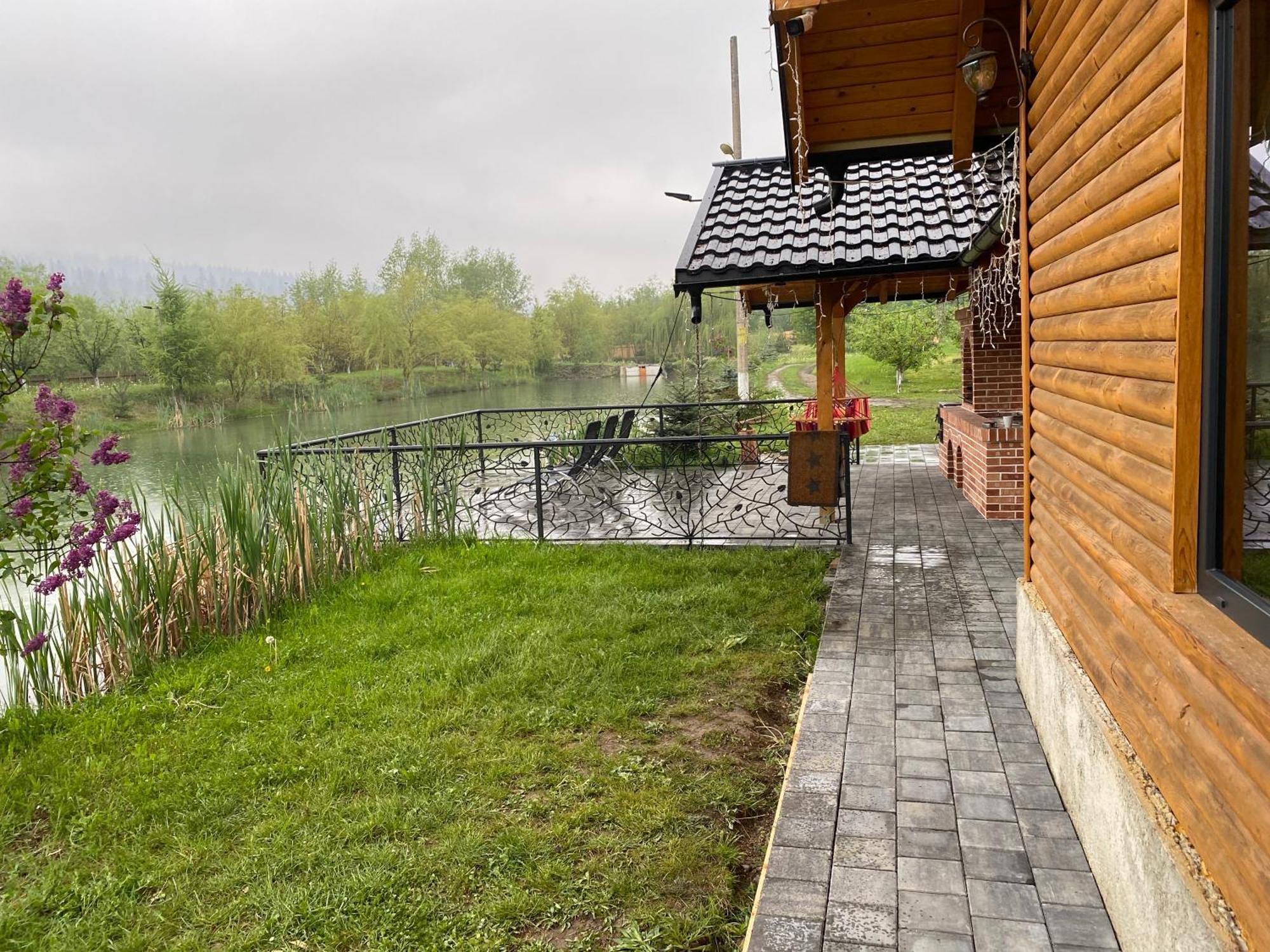 Moonlake Chalet Gainesti Экстерьер фото